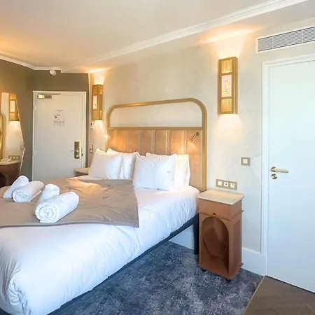 Bohem, Sacré-cœur Hotel Parigi