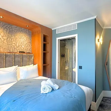 Bohem, Sacré-cœur Hotel Parigi