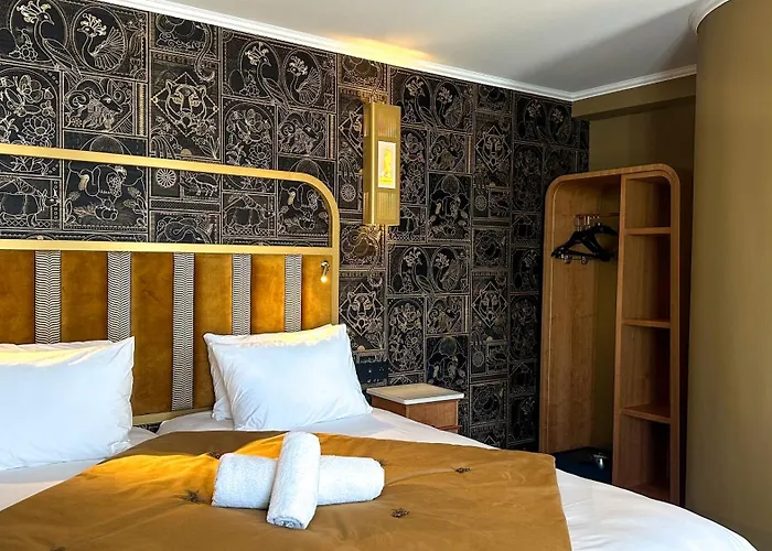 Bohem, Sacre-coeur Hotel 4*